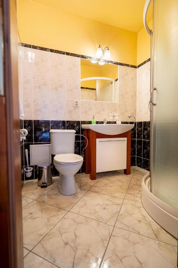 Penzion Cosmopolitan I. Banská Štiavnica Екстериор снимка